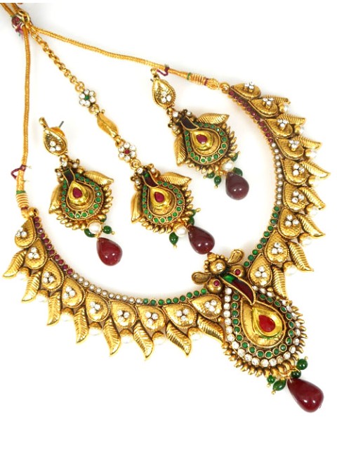 Exclusive Polki Set